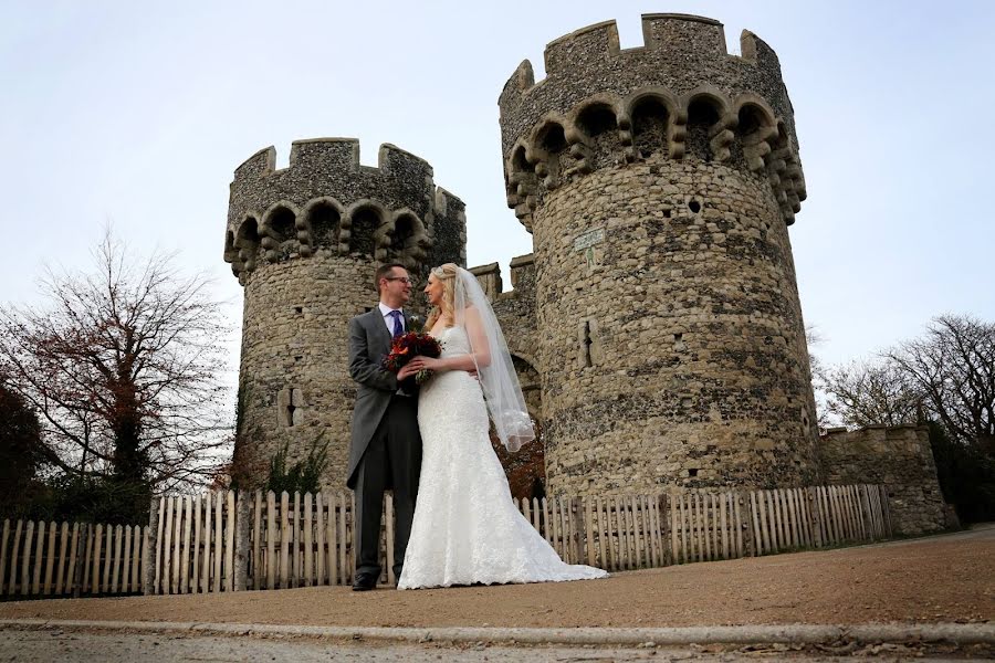 Fotografo di matrimoni Nigel Barrett (nigelbarrettph). Foto del 2 luglio 2019