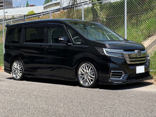 ステップワゴン Rp3の愛車紹介 ホイール交換 車高調 Tein Workに関するカスタム メンテナンスの投稿画像 車のカスタム情報はcartune