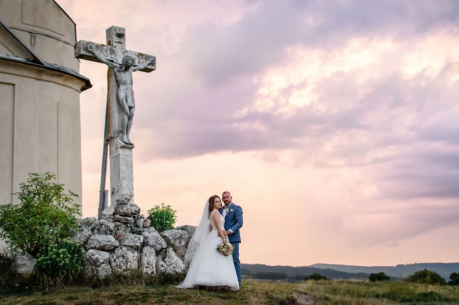 Svadobný fotograf Veronika Kuchárová (kucharova). Fotografia publikovaná 16. októbra 2021