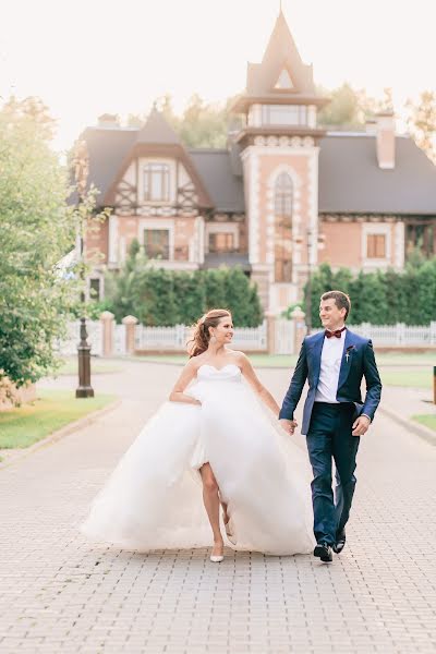 Fotógrafo de bodas Natalya Legenda (legenda). Foto del 19 de agosto 2016