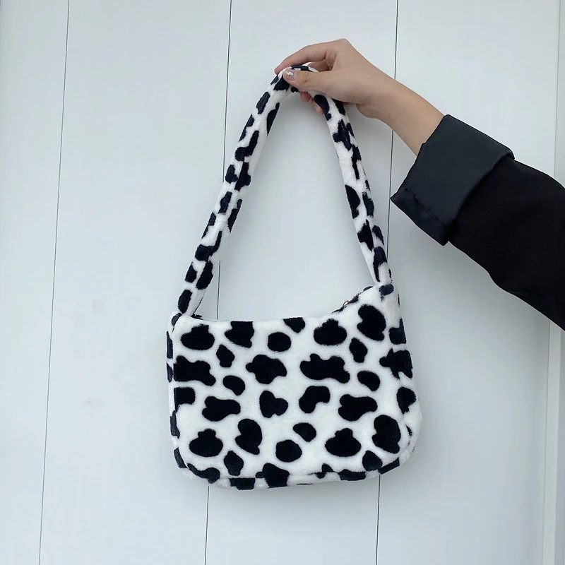 Cute Girl Heart Student Single Shoulder Bag Retro French Armpit Bag