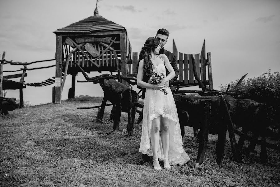 Свадебный фотограф Varga Péter (veszpremwedding). Фотография от 23 мая 2023