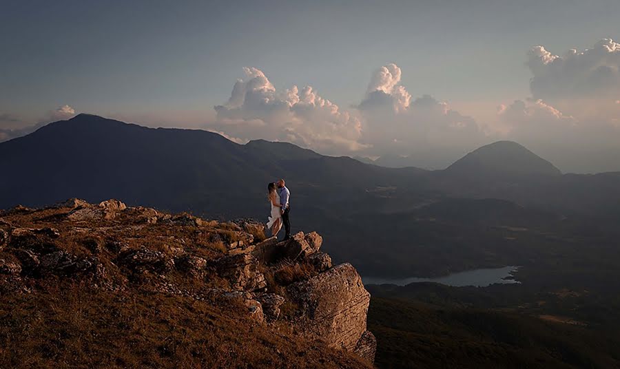 Fotografo di matrimoni Giuseppe Bruno (giuseppebruno). Foto del 4 aprile 2022