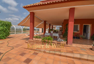 Maison avec piscine et terrasse 3