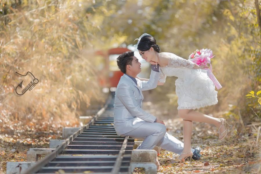 Fotógrafo de casamento Junya Thayotee (jinker). Foto de 7 de setembro 2020