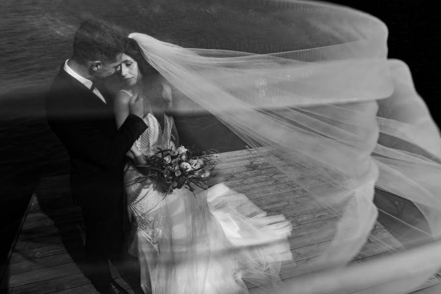 Fotografo di matrimoni Alex Vîlceanu (alexandruvilcea). Foto del 27 ottobre 2022