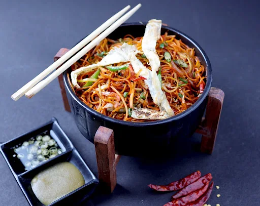 Egg Chilli Garlic Noodles