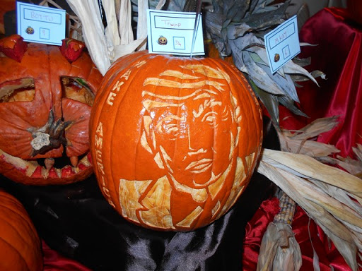 Trump pumpkin.JPG - My favorite of Donald Trump