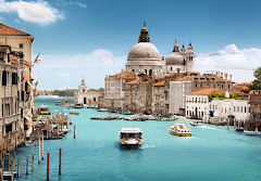 #44176315 - Grand Canal and Basilica Santa Maria della Salute, Venice, Italy