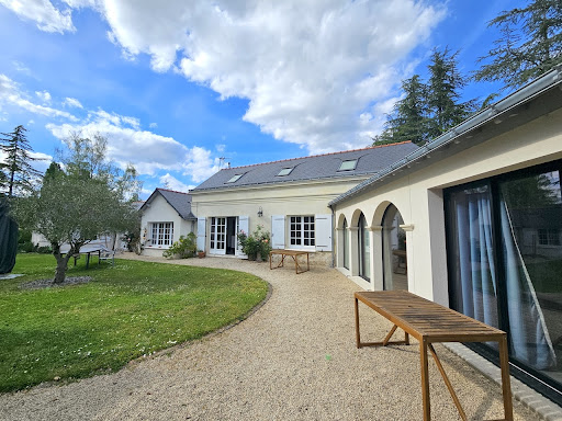 House with garden 1