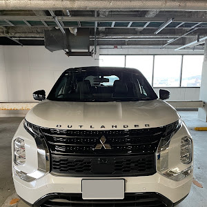 アウトランダーPHEV GN0W