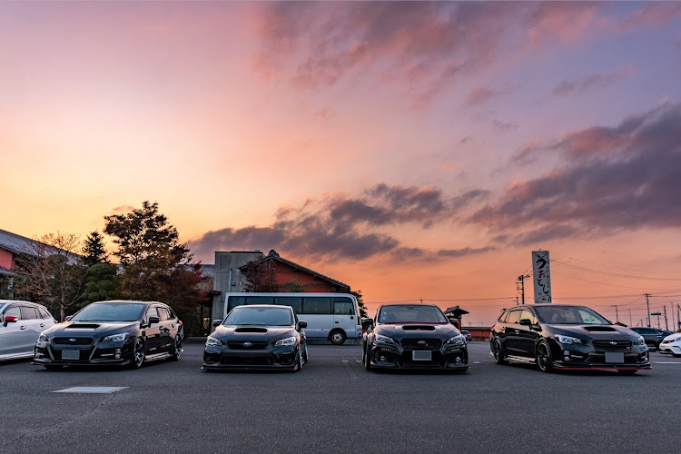 レヴォーグの帝国オフ・オフ会・夕焼けに関するカスタム事例の投稿画像1枚目