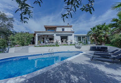 Villa with pool 7