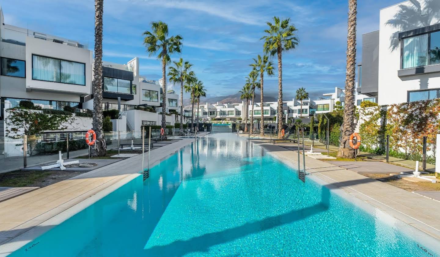 Villa avec piscine et terrasse Estepona