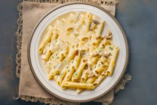 WHITE SAUCE PASTA[chef Special]