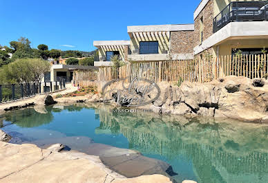 Appartement contemporain avec terrasse et piscine 4