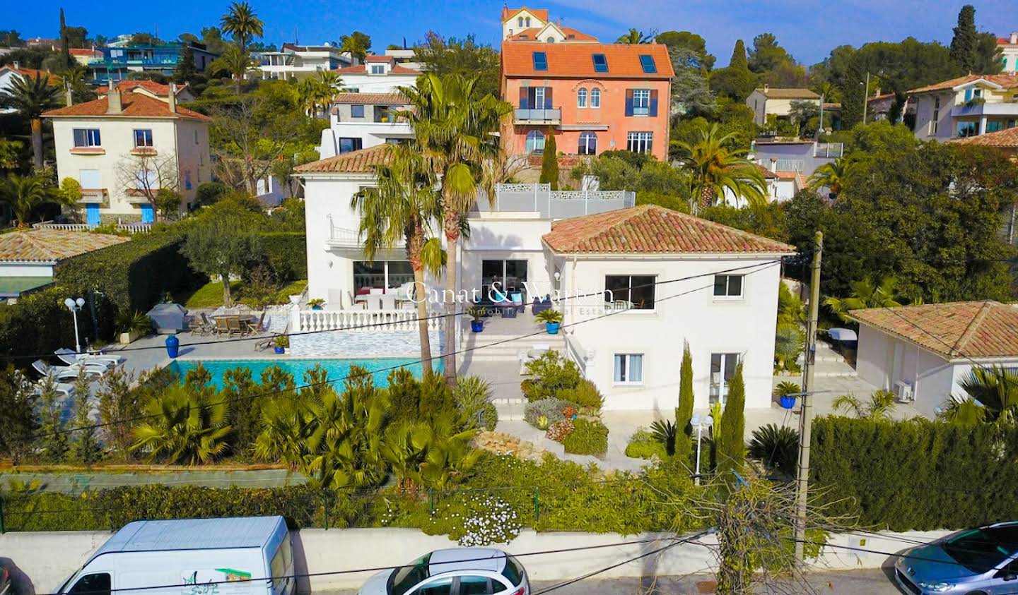 Villa with pool and terrace Saint-Raphaël