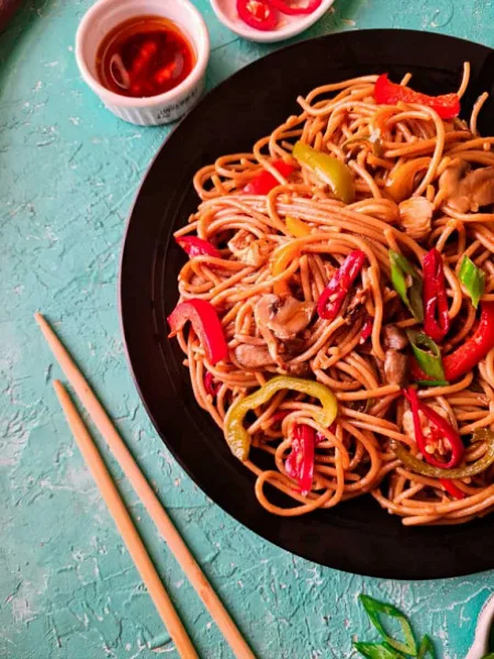 Chilli Garlic Noodles(700ml)