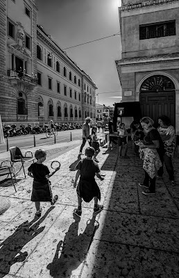 Giocando in strada di Livius