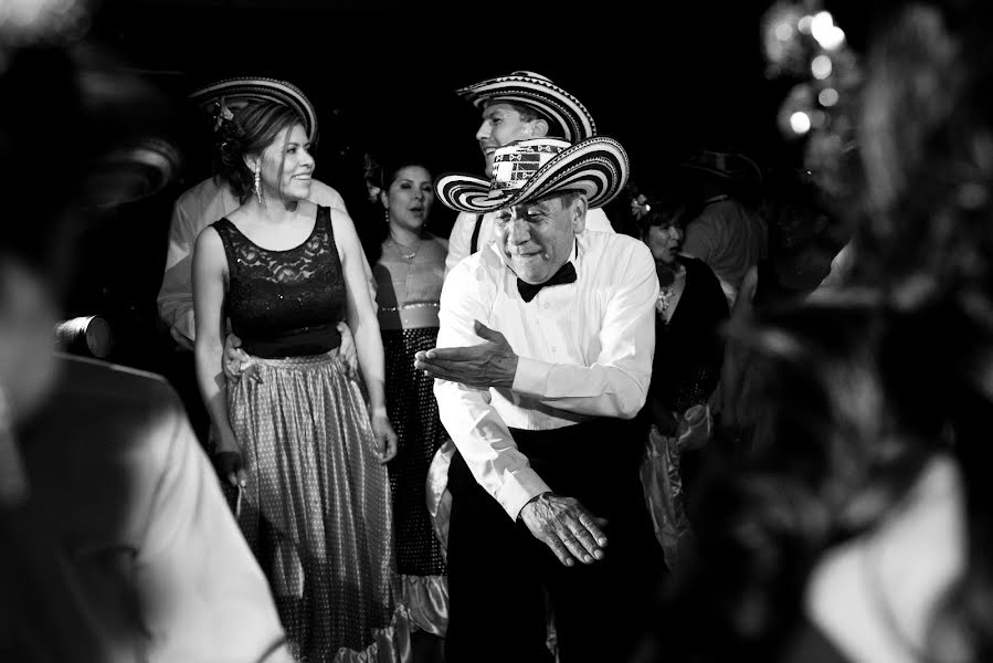 Fotograf ślubny Diego Huertas (chroma). Zdjęcie z 14 grudnia 2015