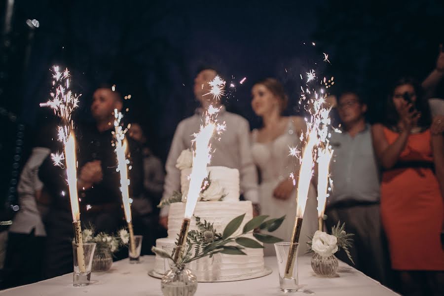 Fotógrafo de casamento Denis Polulyakh (poluliakh). Foto de 20 de janeiro 2018