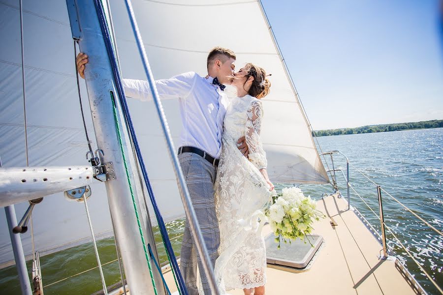 Fotografo di matrimoni Stanislav Vlasov (vlasovstudio). Foto del 27 giugno 2019