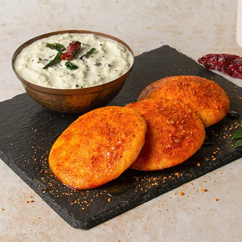 Gunpowder Idli With Coconut Chutney (Gluten-Free)