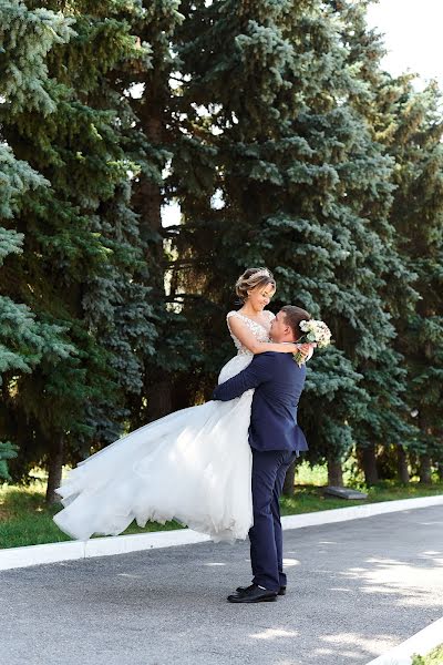 Bröllopsfotograf Katerina Guzanova (katringuzanova). Foto av 8 augusti 2019