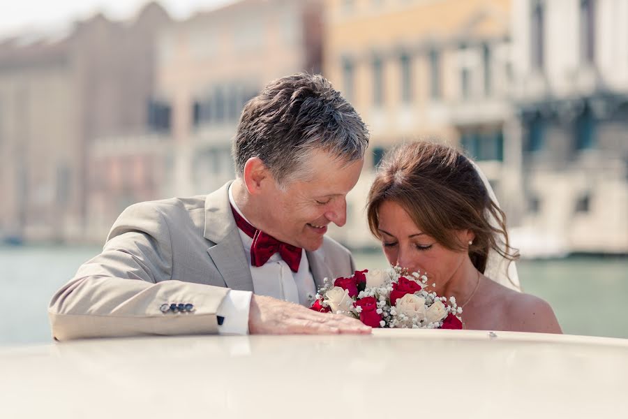 Fotograful de nuntă Luca Fazzolari (venice). Fotografia din 15 februarie 2022