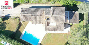 villa à Peymeinade (06)