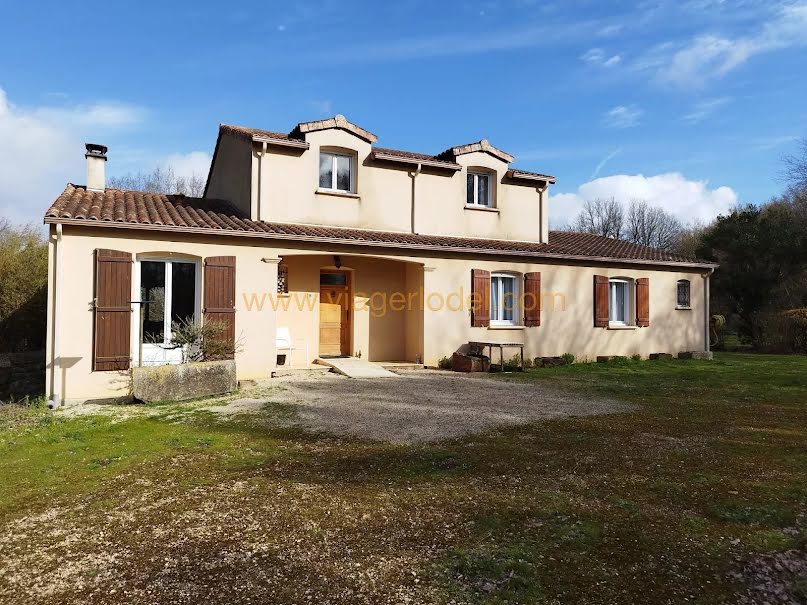 Vente viager 9 pièces 189.81 m² à Romagne (86700), 290 000 €