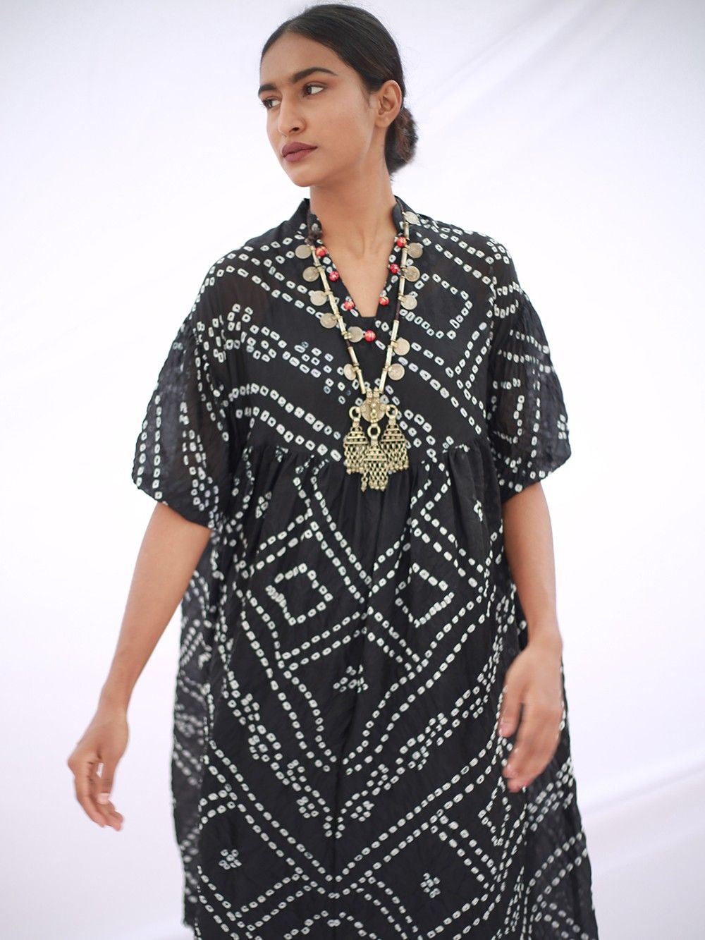 the loom - Black white printed chiffon kaftan
