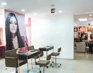 Lakme Salon photo 6