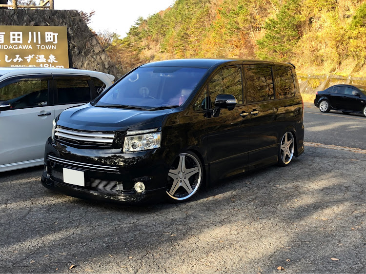 ヴォクシーのツーリング・紅葉🍁・Familiar group 秋の遠足・和歌山県・高野山・ドライブスポットに関するカスタム事例の投稿画像11枚目