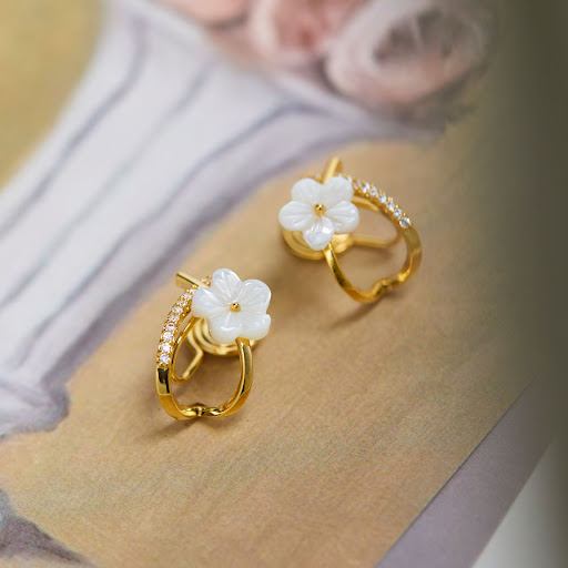 Title 5, Small White Flower Mosquito Coil Shell Stud Ear...