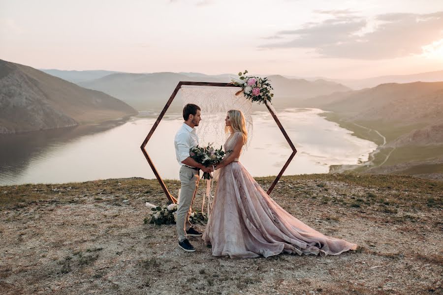 Fotógrafo de bodas Oleg Danilov (danilovph). Foto del 22 de marzo 2019