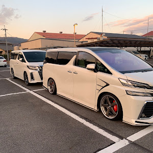 ヴェルファイア AGH30W