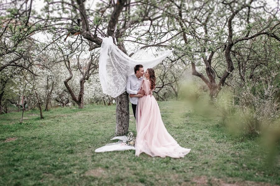 Jurufoto perkahwinan Elena Giska (elenagiska). Foto pada 3 Mei 2018