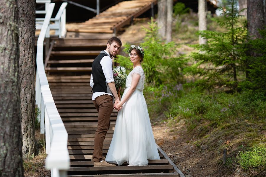 Fotografo di matrimoni Elvira Brudova (brudova). Foto del 5 marzo 2021