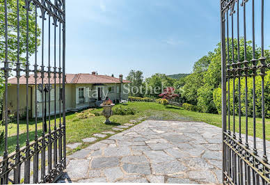 Villa with garden and terrace 2