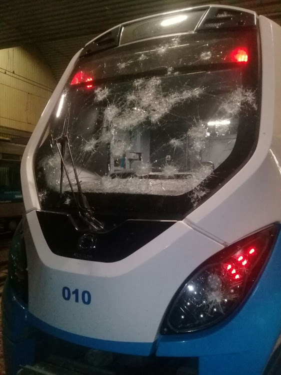 A Metrorail has cancelled trains between Koedoespoort and Pienaarspoort in Pretoria after attacks on workers and vandalism.