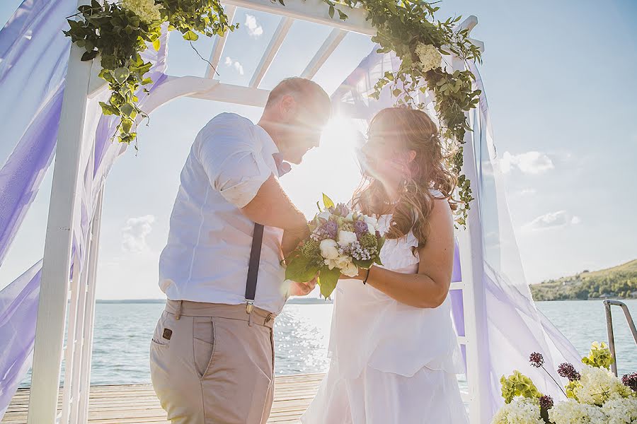 Fotógrafo de casamento Elena Dedova (elen). Foto de 4 de maio 2017