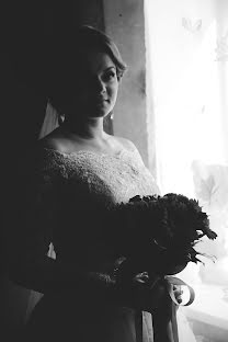 Wedding photographer Elena Gurova (elenagurova). Photo of 9 December 2017