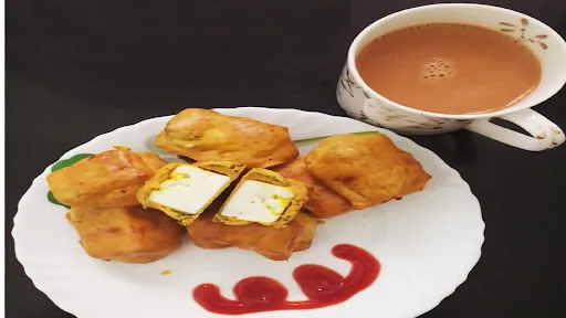 Chai [3 Cups] And Paneer Pakoda [6 Pieces]