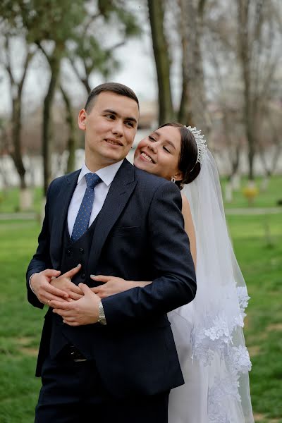 Fotógrafo de casamento Bakhrom Khatamov (bahman). Foto de 12 de abril 2022