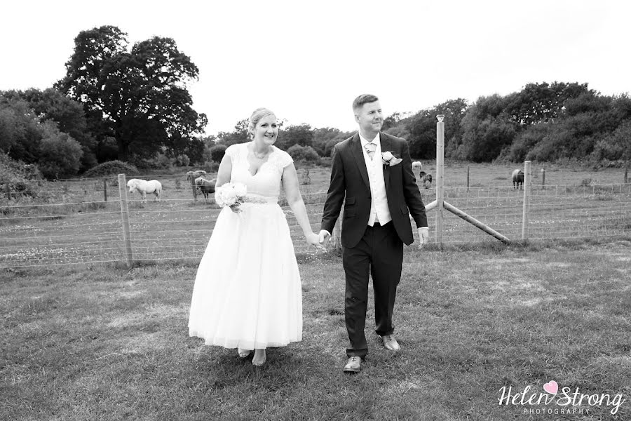 Fotógrafo de bodas Helen Strong (helenstrongphoto). Foto del 11 de junio 2019