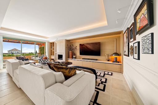 Apartment with terrace 1