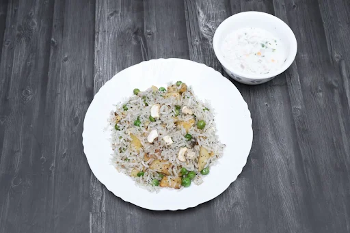 Veg Pulao With Raita