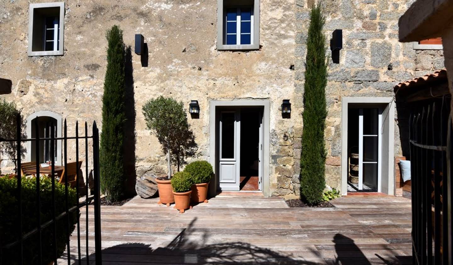 Seaside house with pool Propriano