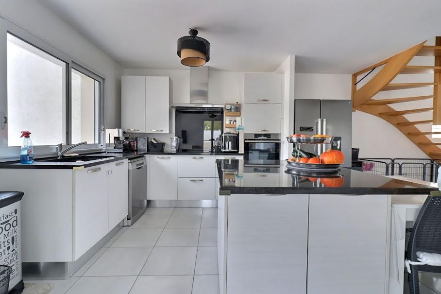 Vente maison 5 pièces 101 m² à Perigny (17180), 409 000 €